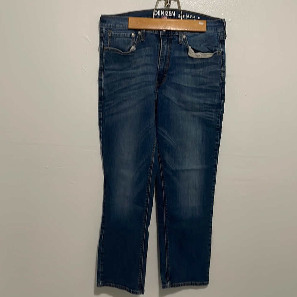 Used Mens 34x30 Denizen jeans from Levi’s